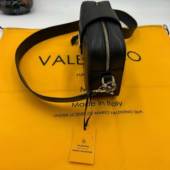 Women's Valentino by Mario Babette bonbon Leather Crossbody bag made in Italy - Picture 8 of 16